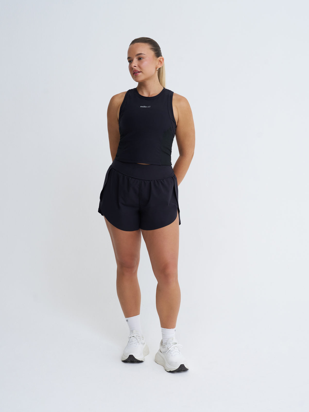 Flowy Short in Black