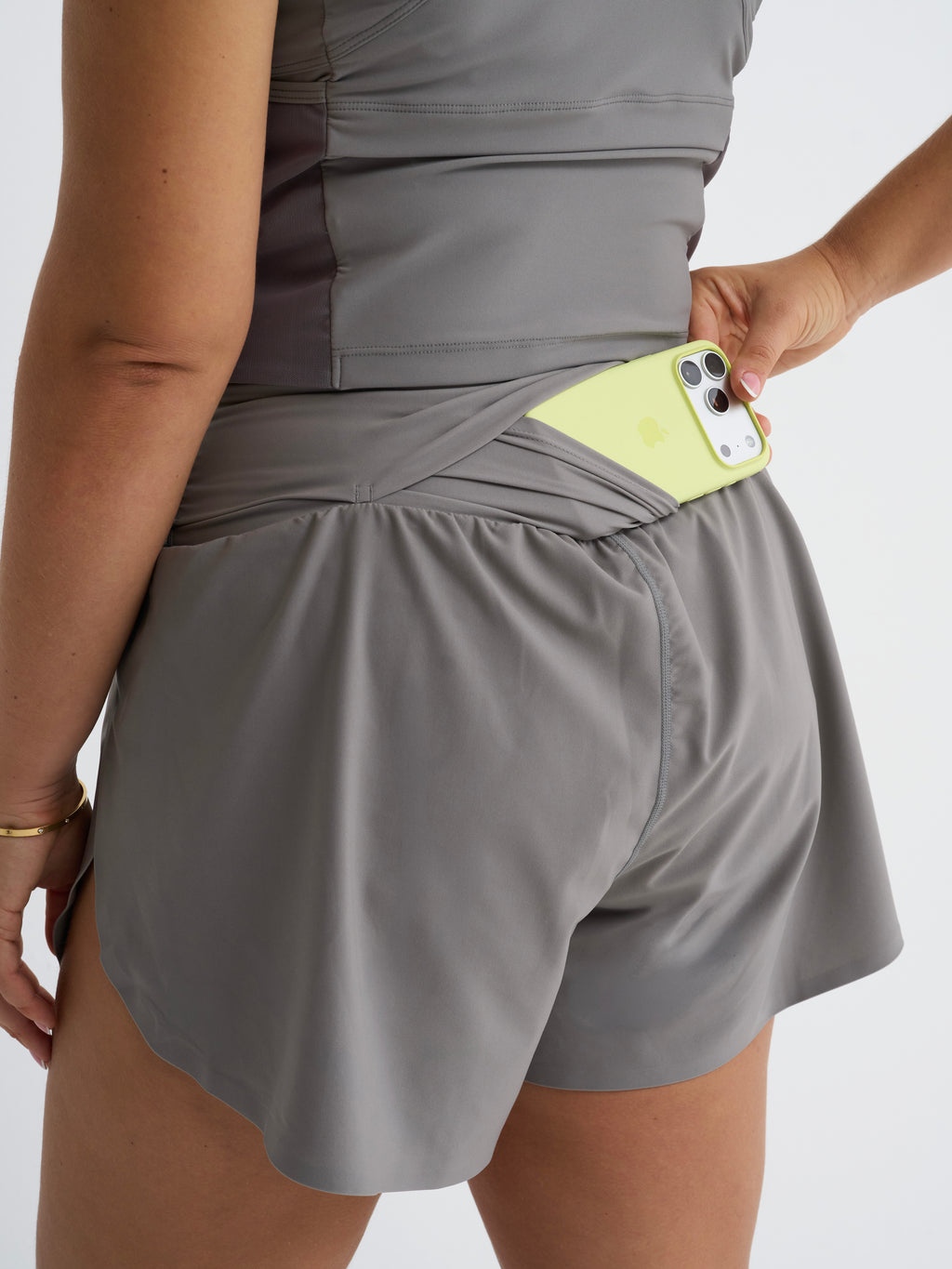 Flowy Short in Grey Haze