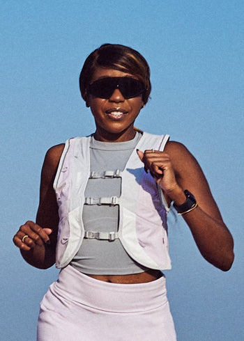 Lilac_hydration_run_vest_phone_pocket