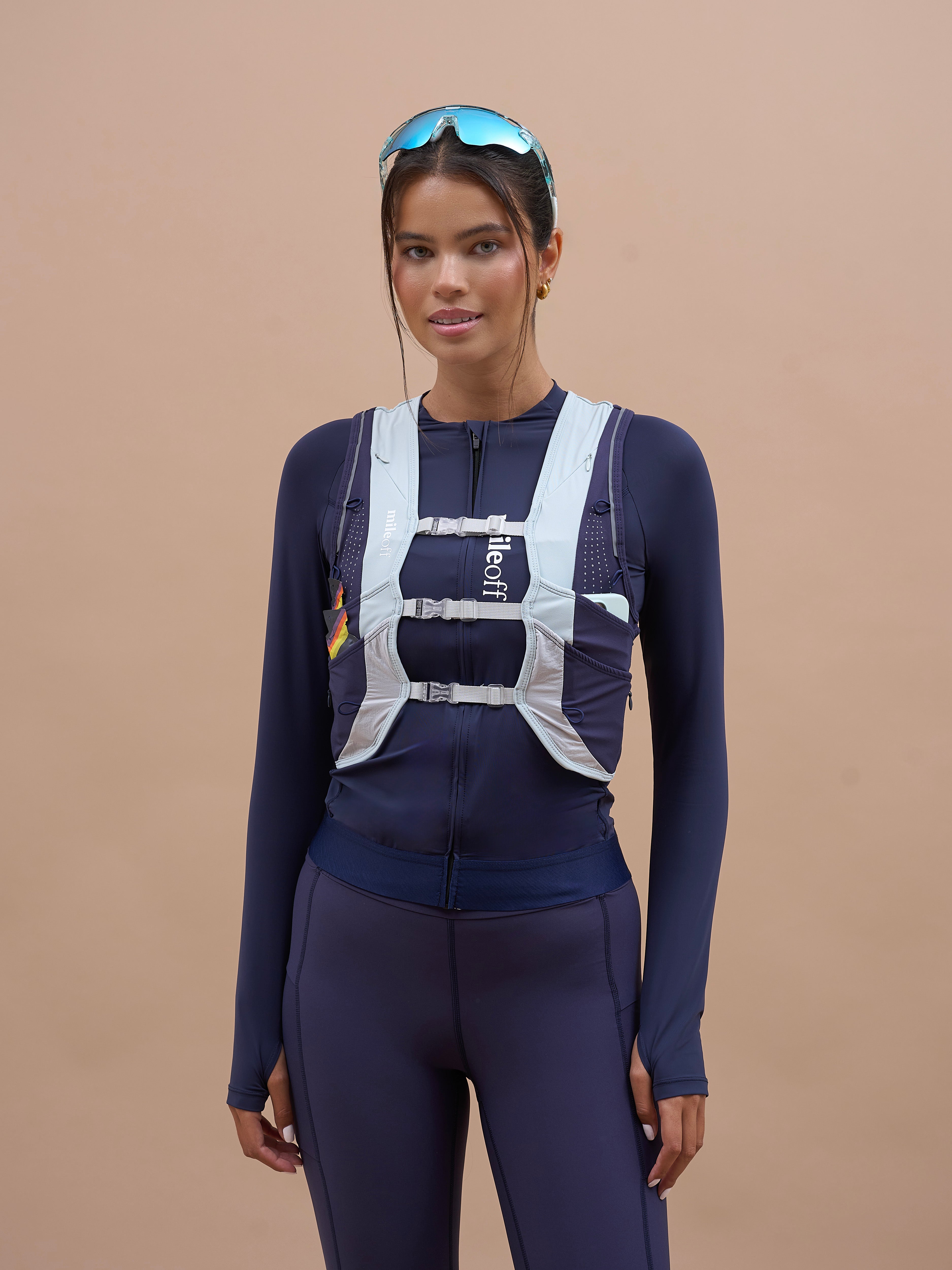 Hydration Run Vest in Night Sky Navy/Ether Green – mileoff