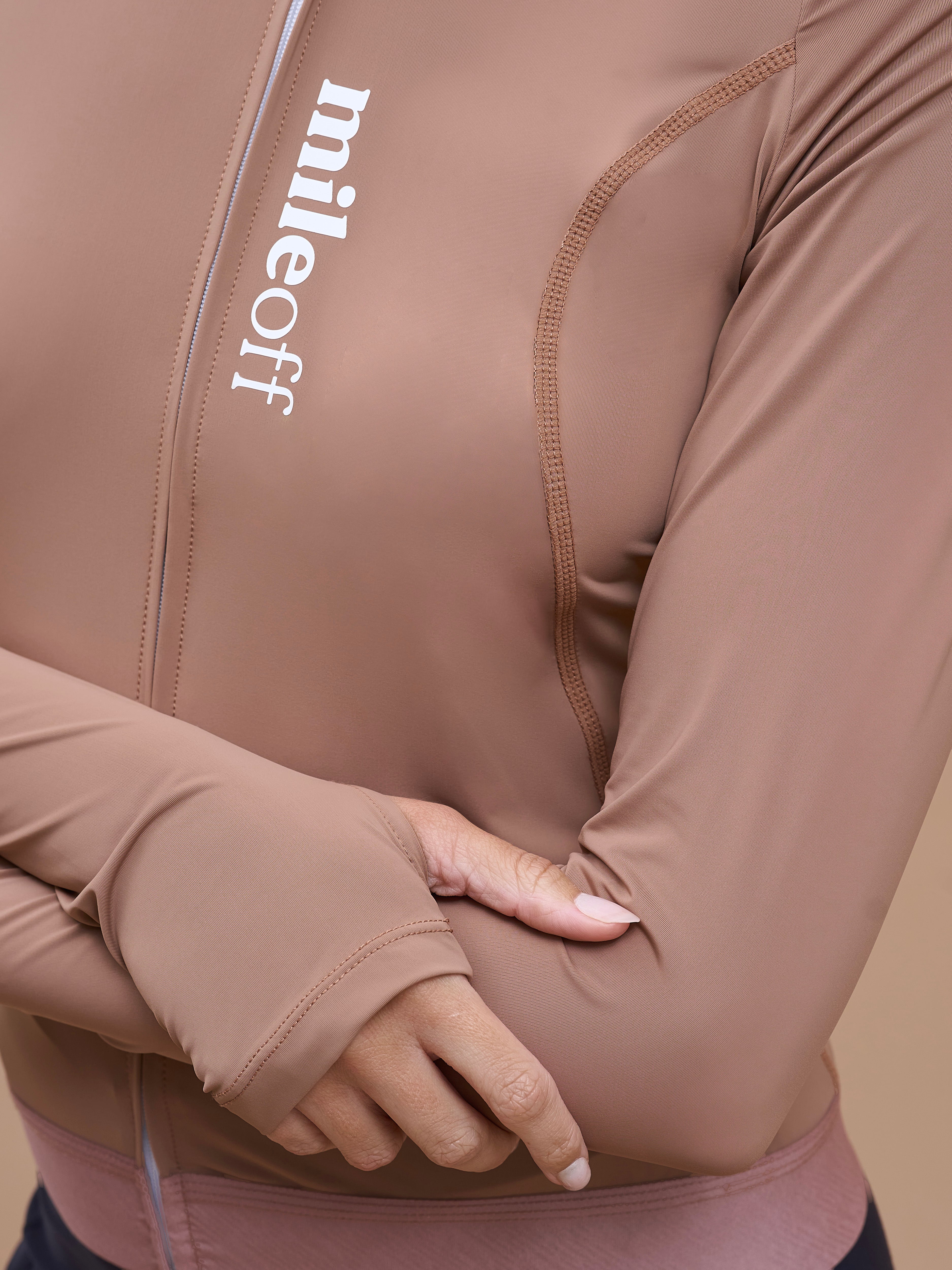 Long Sleeve Running Zip Layer in Mountain Mocha