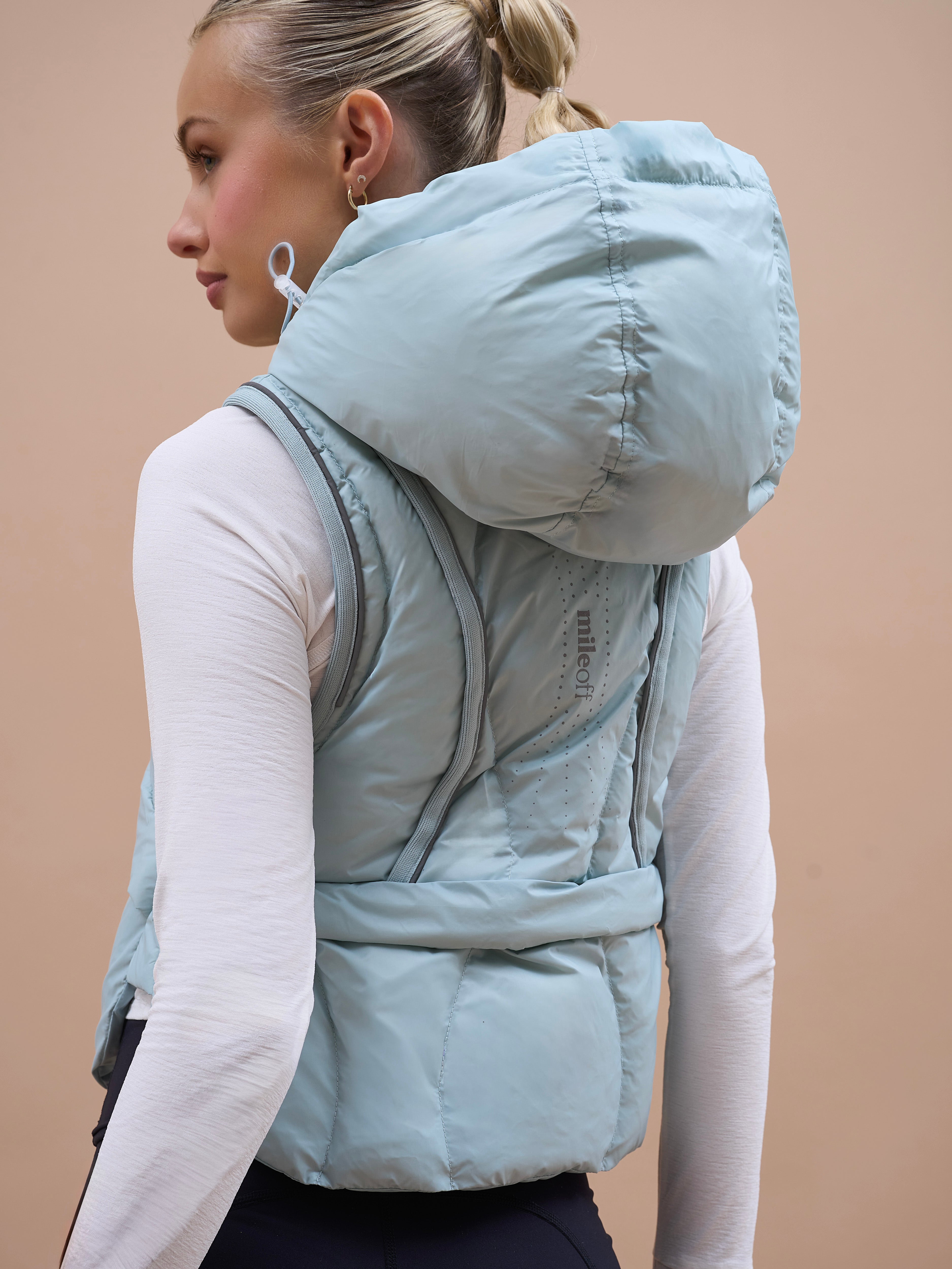 Padded Run Gilet in Ether Green